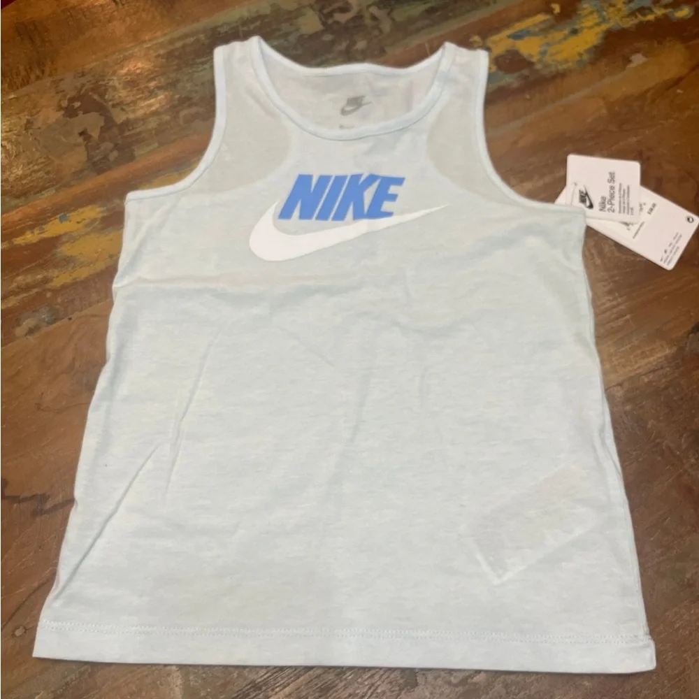 NWT Nike Youth Girls 2 Piece Short Set - Picture 2 of 7